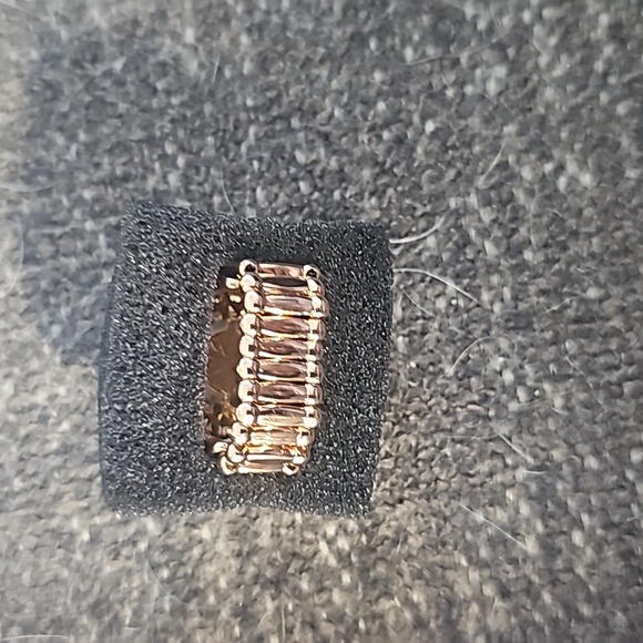 Sneaky Shimmer Brown Ring Sz 6-10 Stretchy - Picture 3 of 3